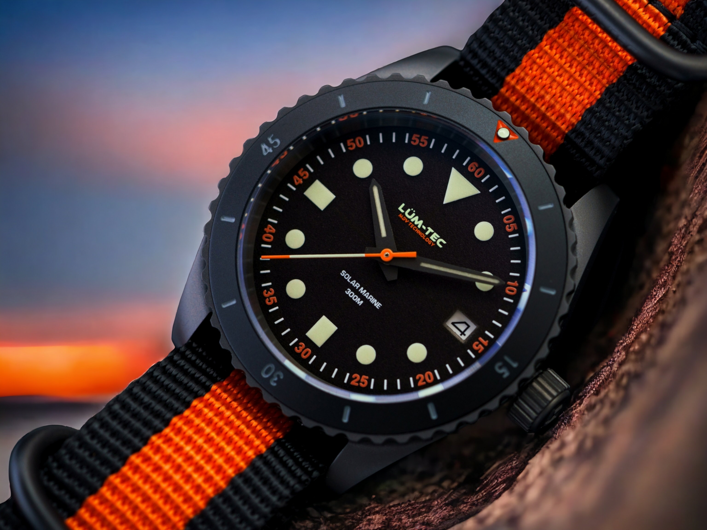 Lum-Tec Solar Marine 4
