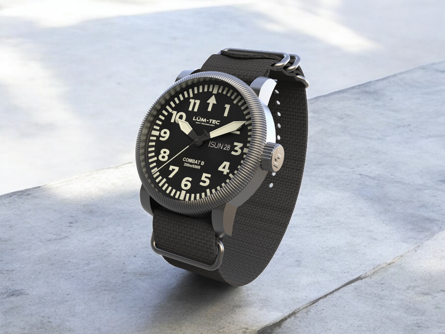 Lum-Tec Combat B B66 Day Date