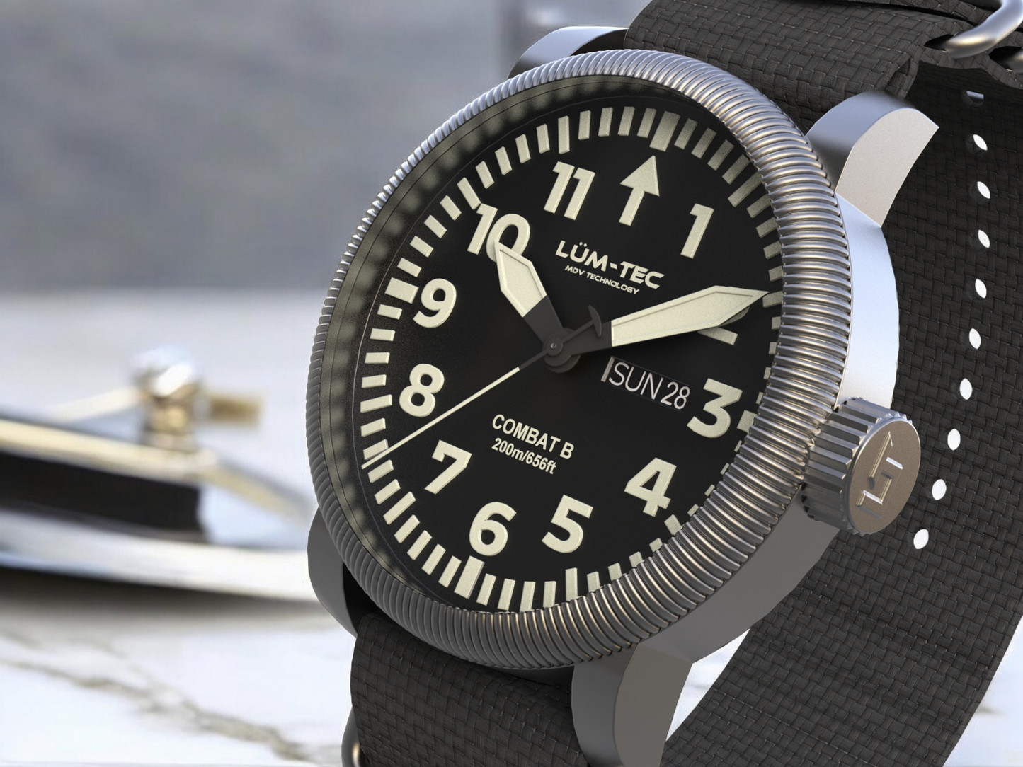 Lum-Tec Combat B B66 Day Date