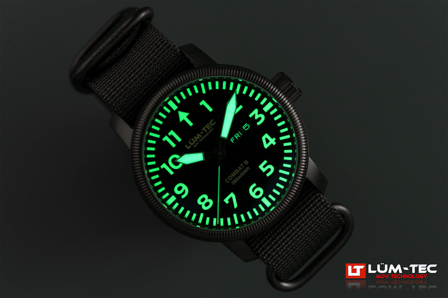 Lum-Tec Combat B B66 Day Date