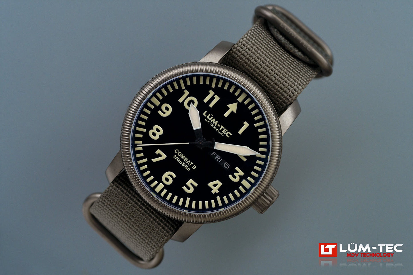 Lum-Tec Combat B B66 Day Date