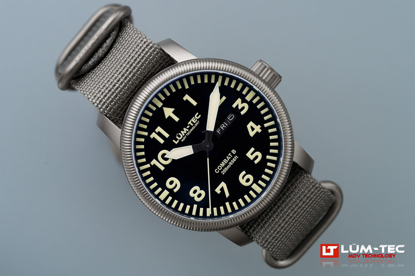 Lum-Tec Combat B B66 Day Date
