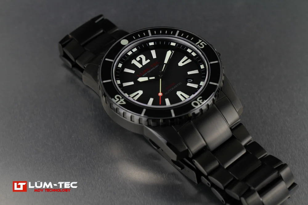 Lum-Tec 300M-2 Dive watch 40MM