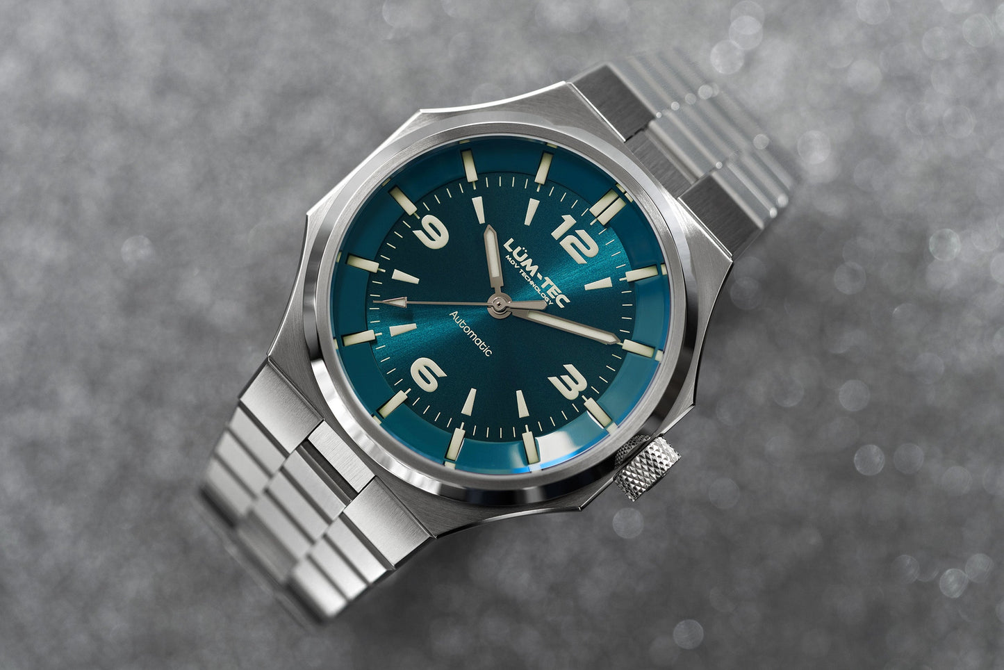 Lum-Tec Eclipse E3 Integrated Bracelet 42mm