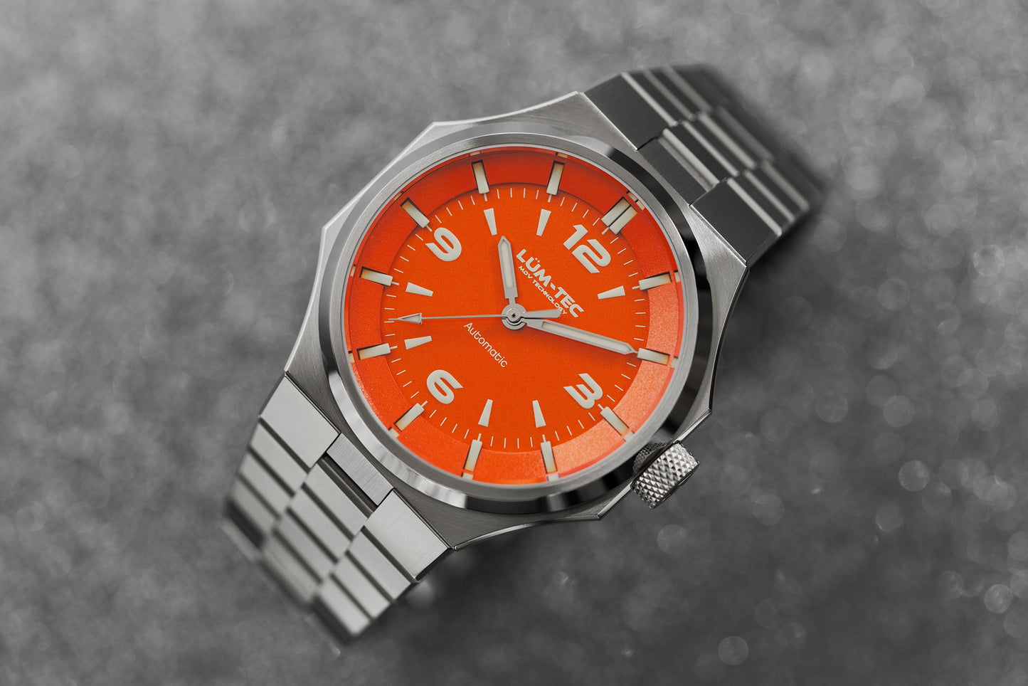 Lum-Tec Eclipse E5 Integrated Bracelet 42mm