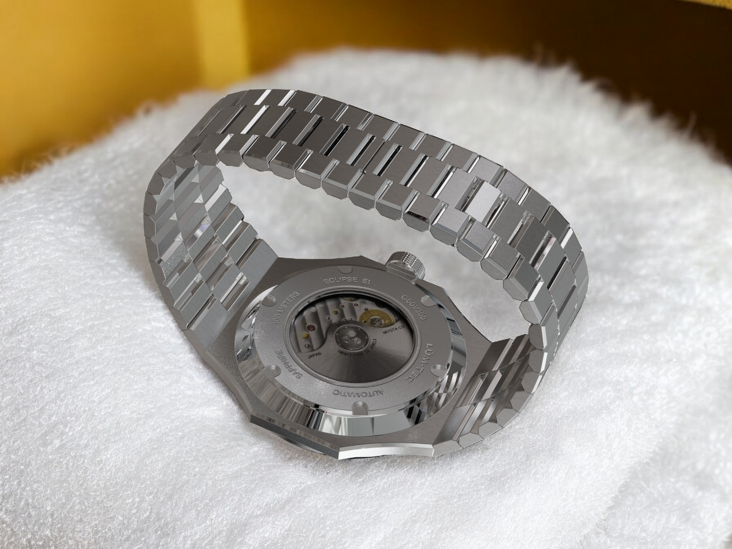 Lum-Tec Eclipse E2 Integrated Bracelet 42mm