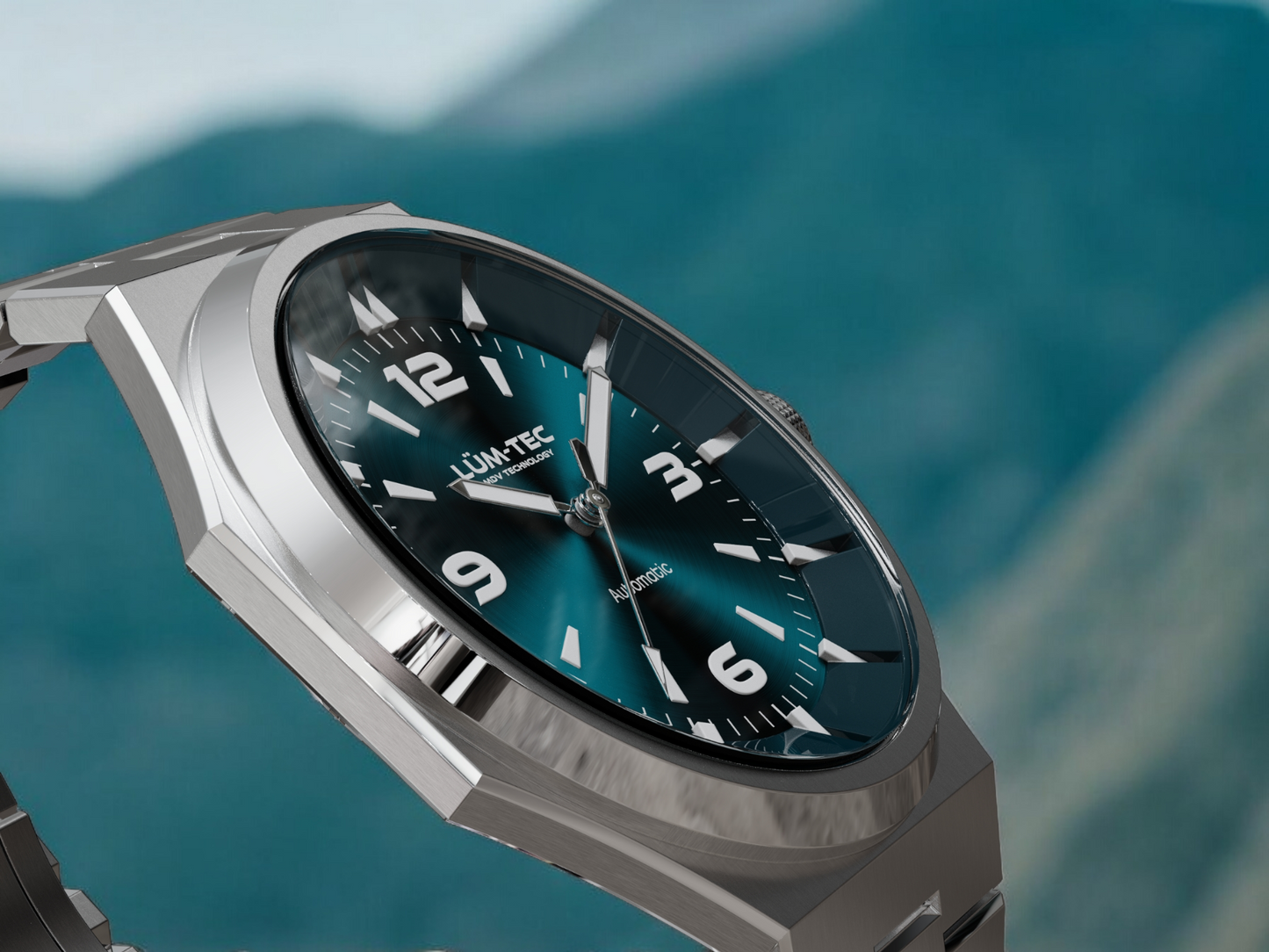 Lum-Tec Eclipse E3 Integrated Bracelet 42mm