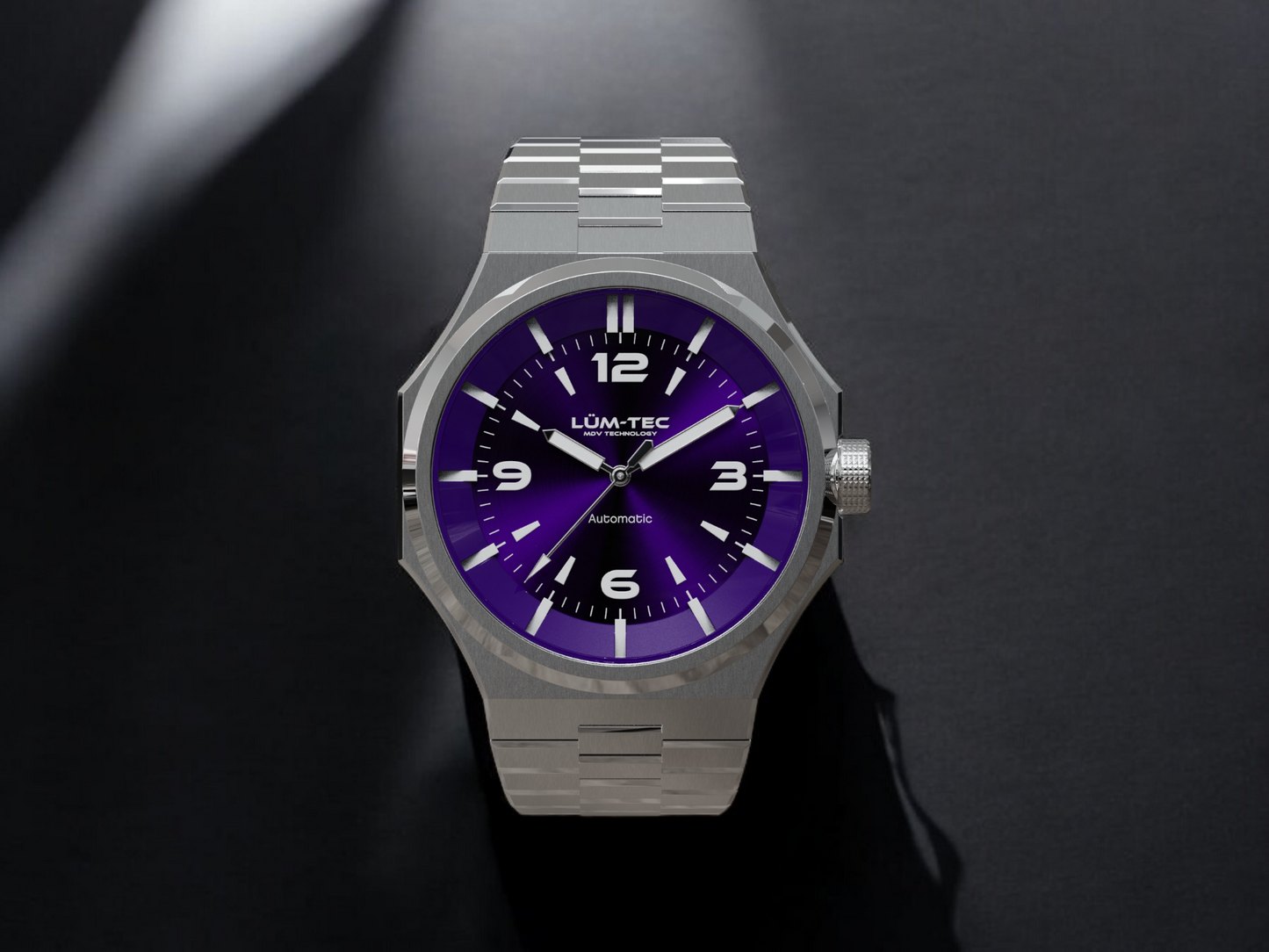 Lum-Tec Eclipse E4 Integrated Bracelet 42mm