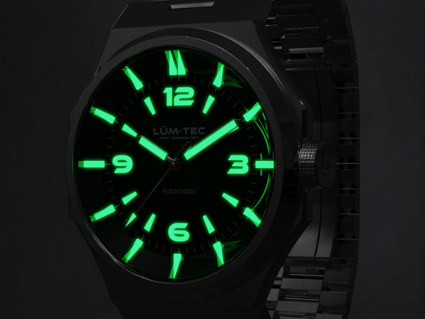 Lum-Tec Eclipse E6 Integrated Bracelet 42mm