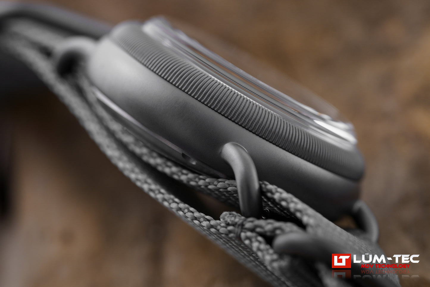 Lum-Tec Combat Field X6 Titanium GMT