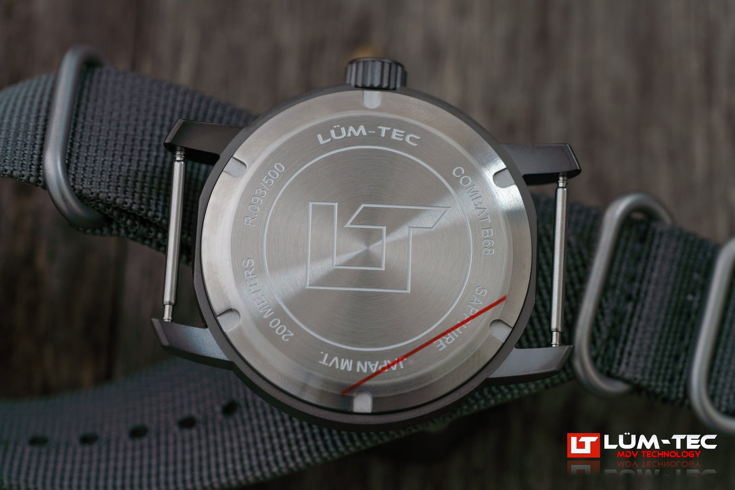 Lum-Tec Combat B B68 Day Date