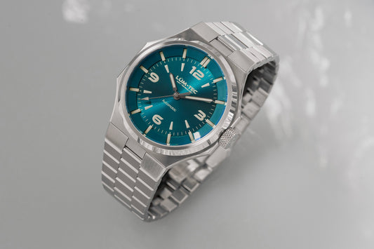 Lum-Tec Eclipse E3 Integrated Bracelet 42mm