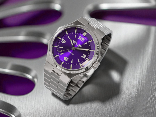 Lum-Tec Eclipse E4 Integrated Bracelet 42mm