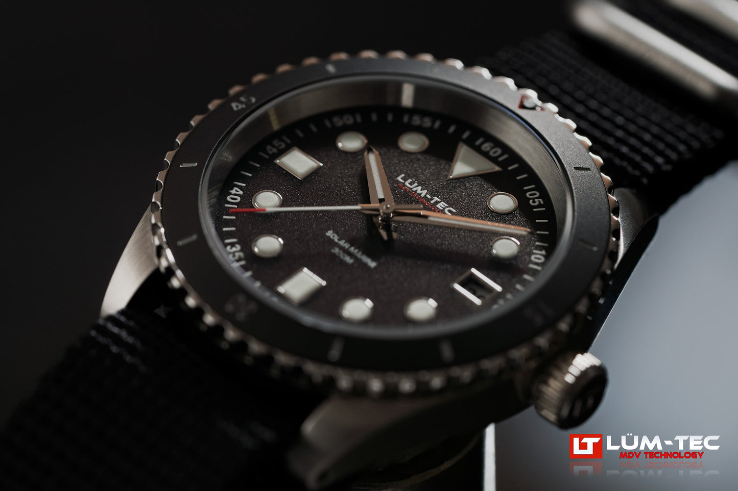 Lum-Tec Solar Marine 5