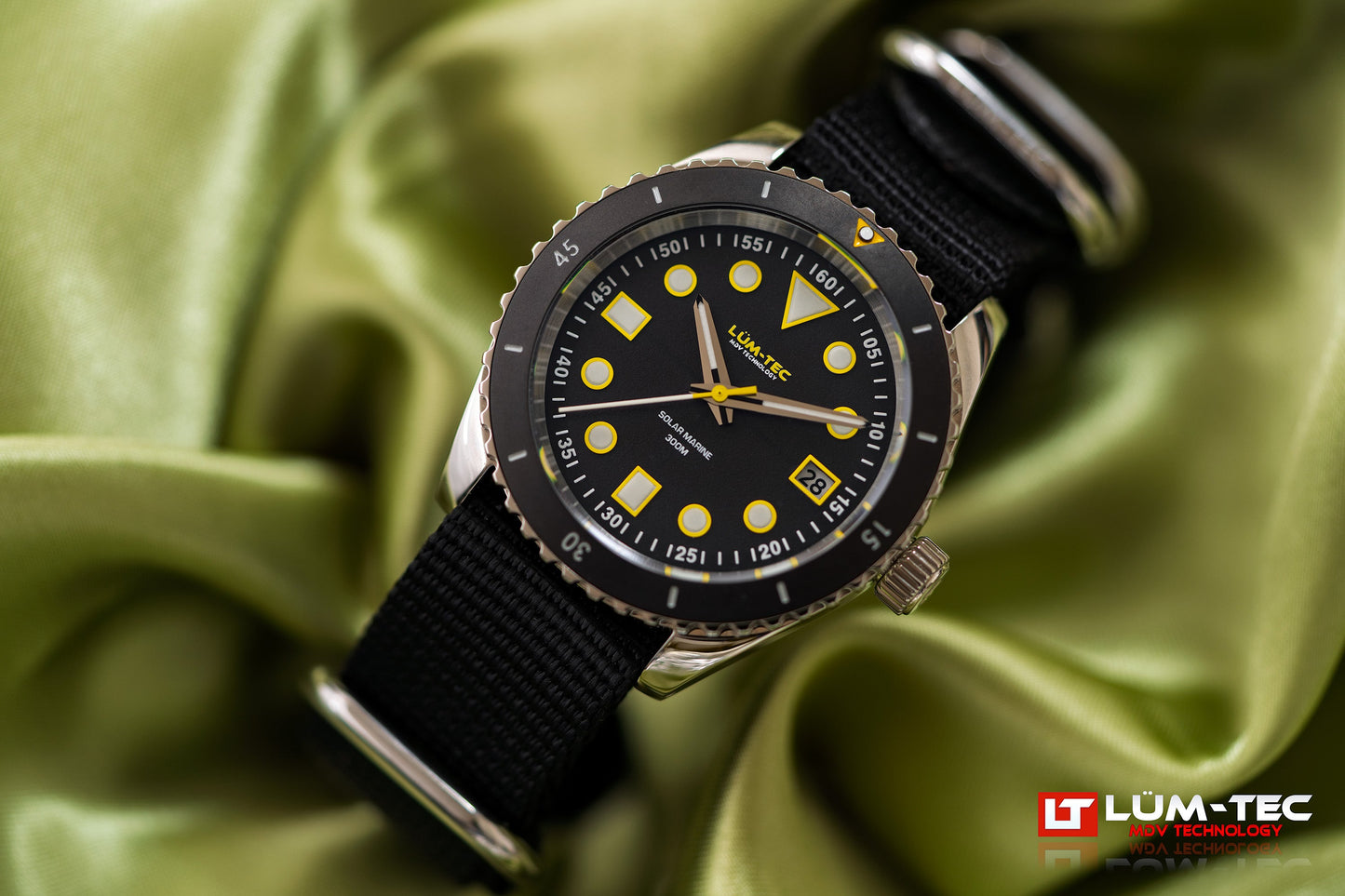 Lum-Tec Solar Marine 7