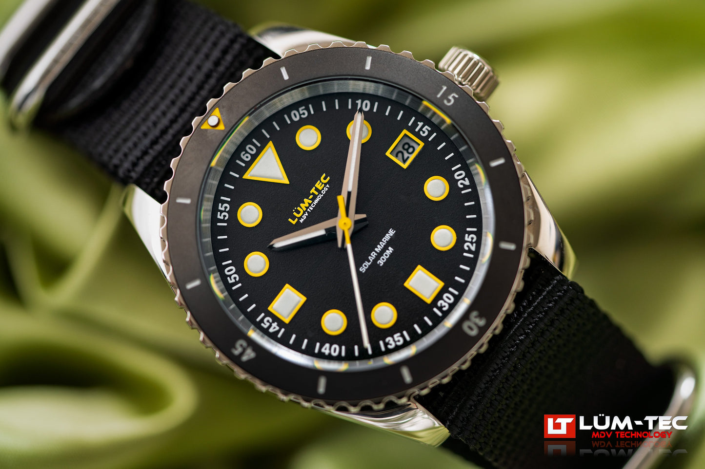 Lum-Tec Solar Marine 7